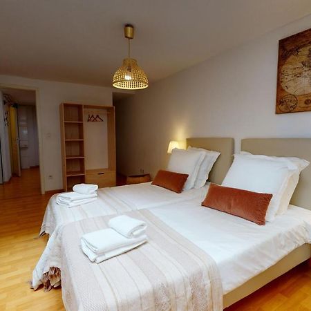 Duplex Des Dominicains - 1 Parking Gratuit - Hypercentre 6 Personnes Apartamento Colmar Exterior foto